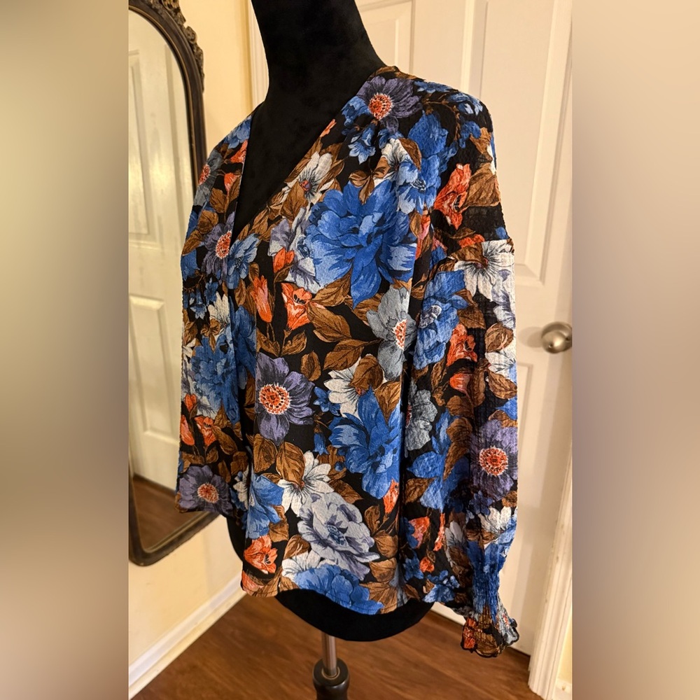 πΈ Zara Floral Print Blouse β Size XS (Fits Like S/M) πΈ - Picture 3 of 6